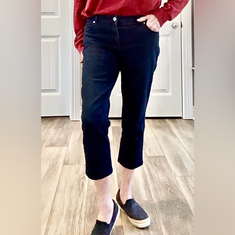 ☘️ Chico's size 1.5 Dark Blue Ankle Jeans